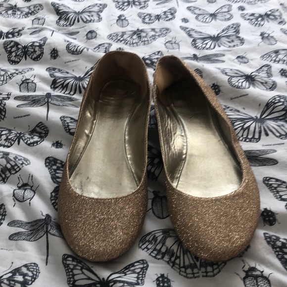 Gold, glittery flats - Picture 2 of 4